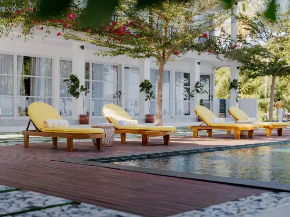 Villa Mewah Lovina Buleleng Bali, Beach Front