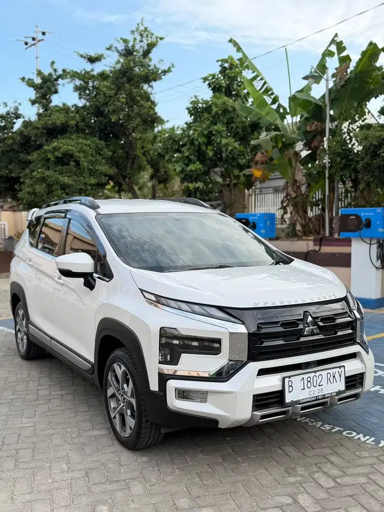 Xpander Cross Premium package A/T 2022