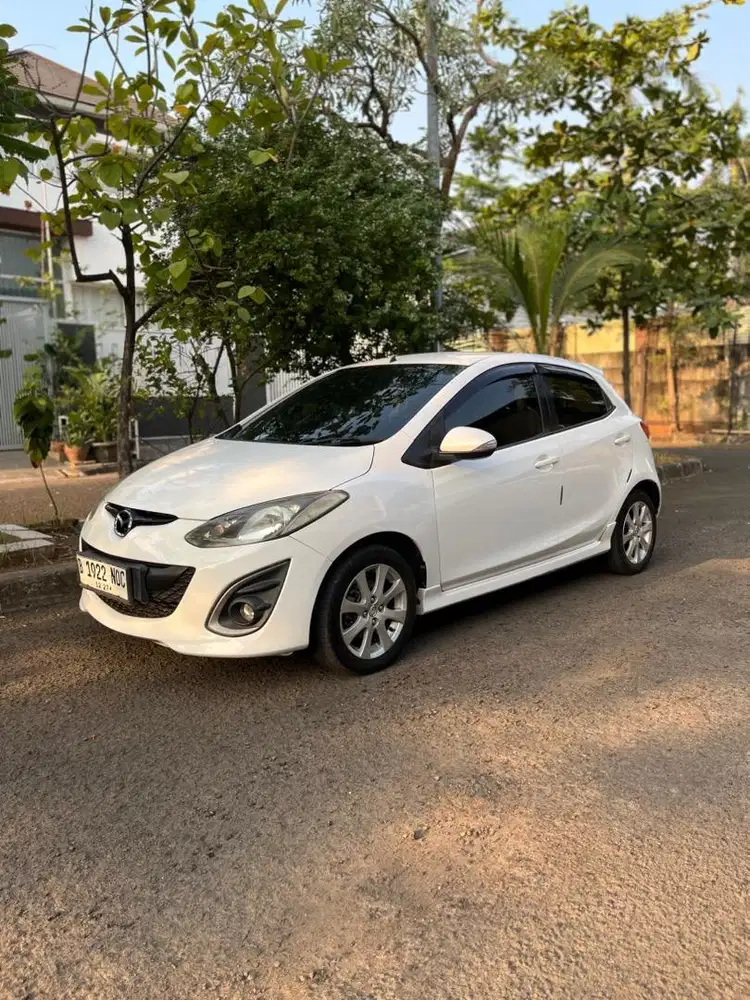 Mazda 2 2013 Tipe V Pajak Hidup Record Mazda