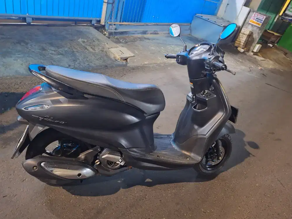 Fillano 2024 hitam doff