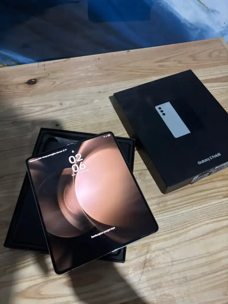Samsung galaxy z fold 5
