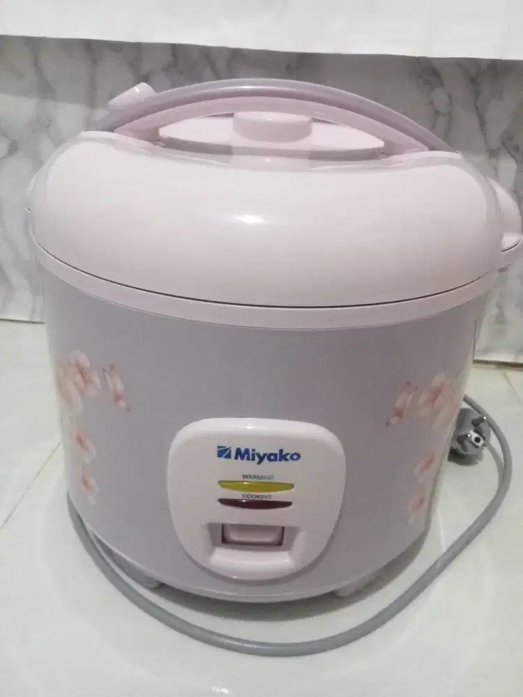 MAGICOM MIYAKO-UKURAN 1,8.. BARU 5 BULAN MASA PAKAILITER