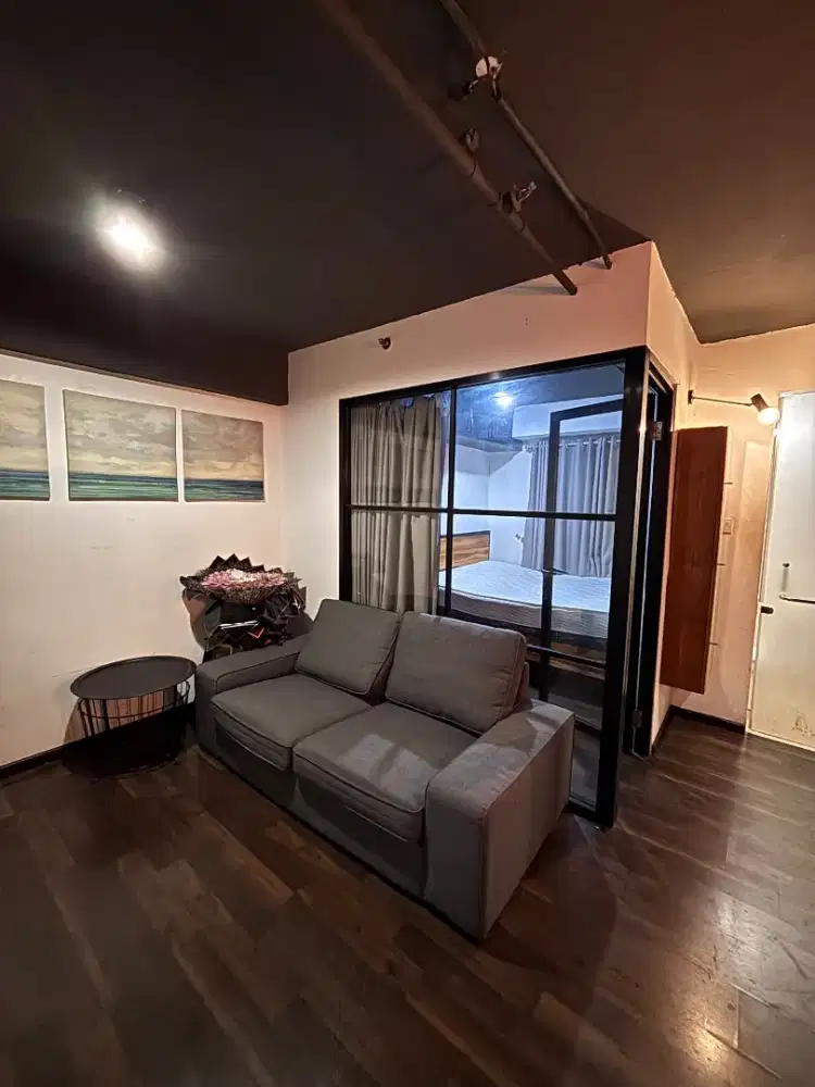Disewakan 2 BR Renov 1 BR FF Bagus Apartemen Bassura City