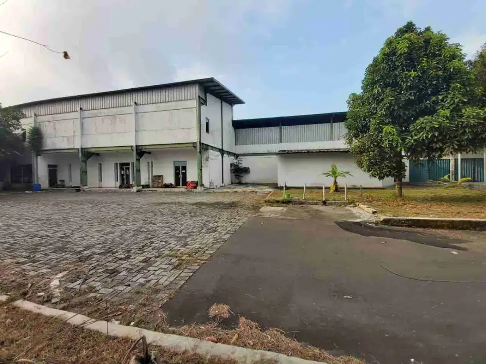 Gudang/Workshop plus kantor 
Di Taman Tekno BSD City