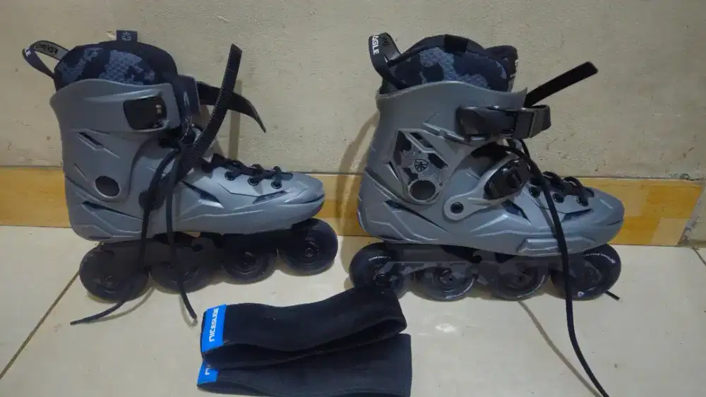 DIJUAL SEPATU RODA FLYING EAGLE X3