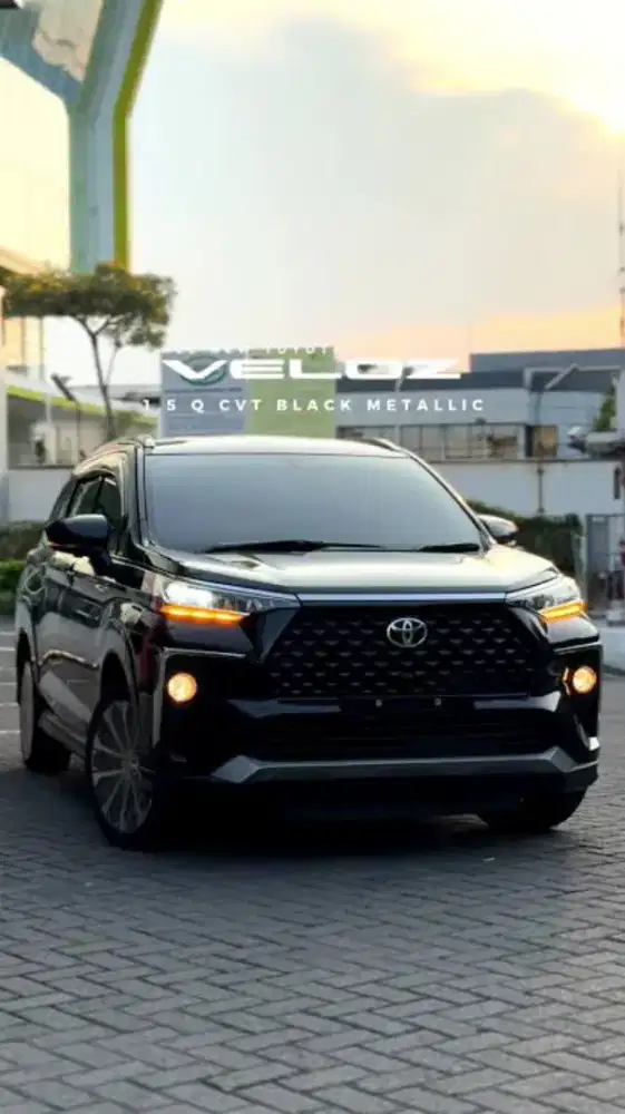 Dijual Veloz AT Q TSS 2022 Hitam Mulus