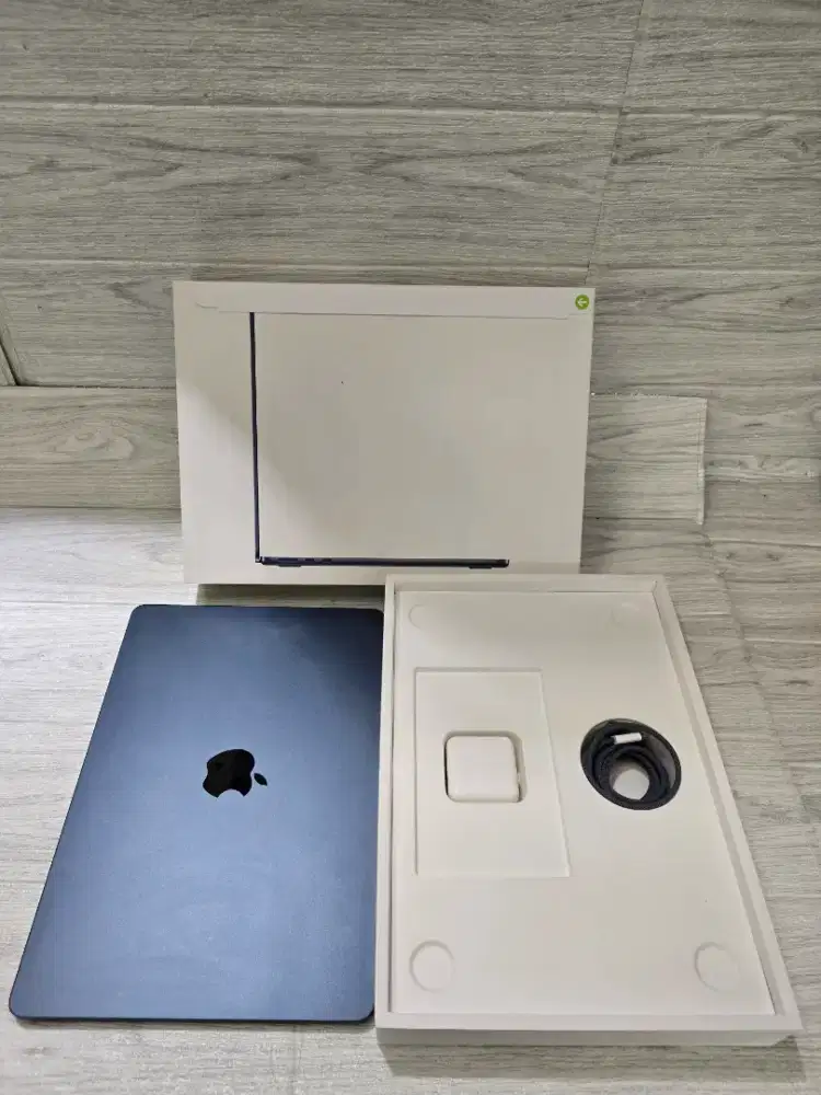 MACBOOK AIR M3 13INC 8/512GB MIDNIGHT