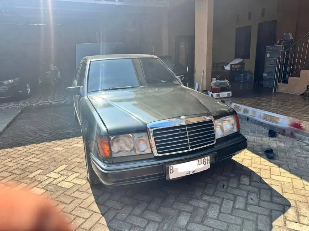 W124 300e AT th. 1991