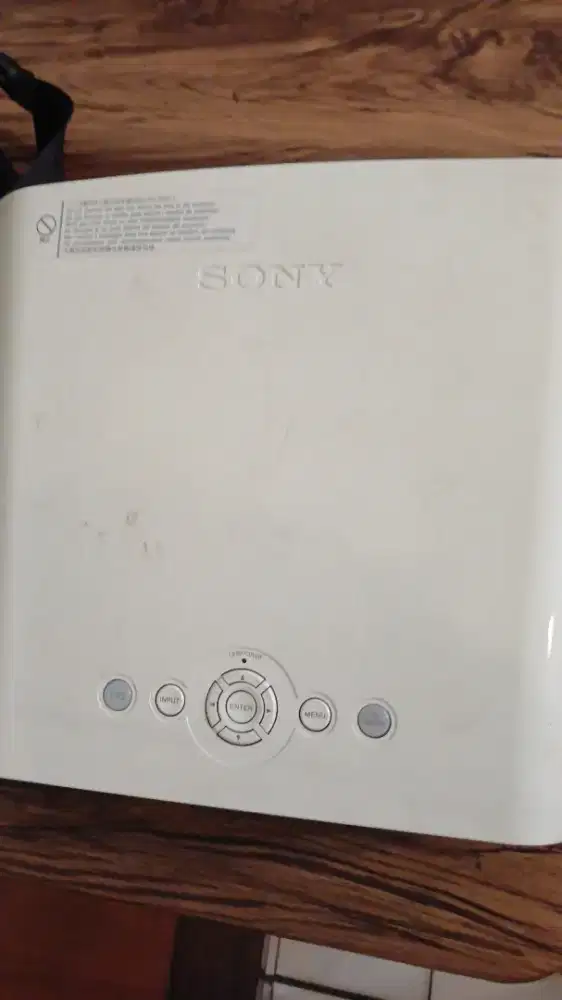 Proyektor Sony VPL-ES7