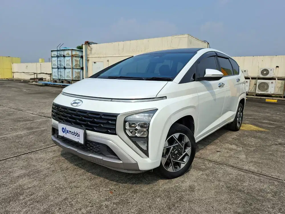TDP 1 JUTA Hyundai Stargazer 1.5 Prime Bensin-AT 2023 Hitam CHODB