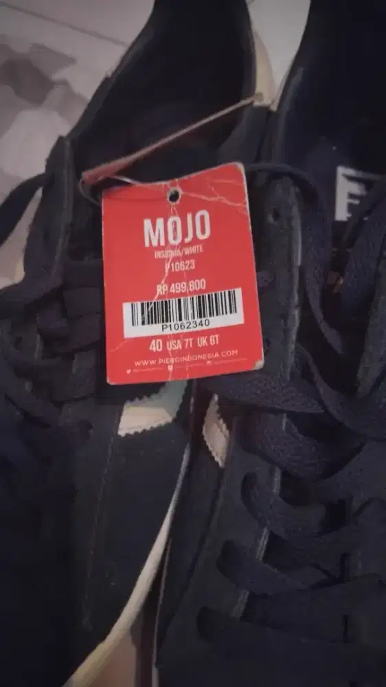 Sepatu kulit PIERO
