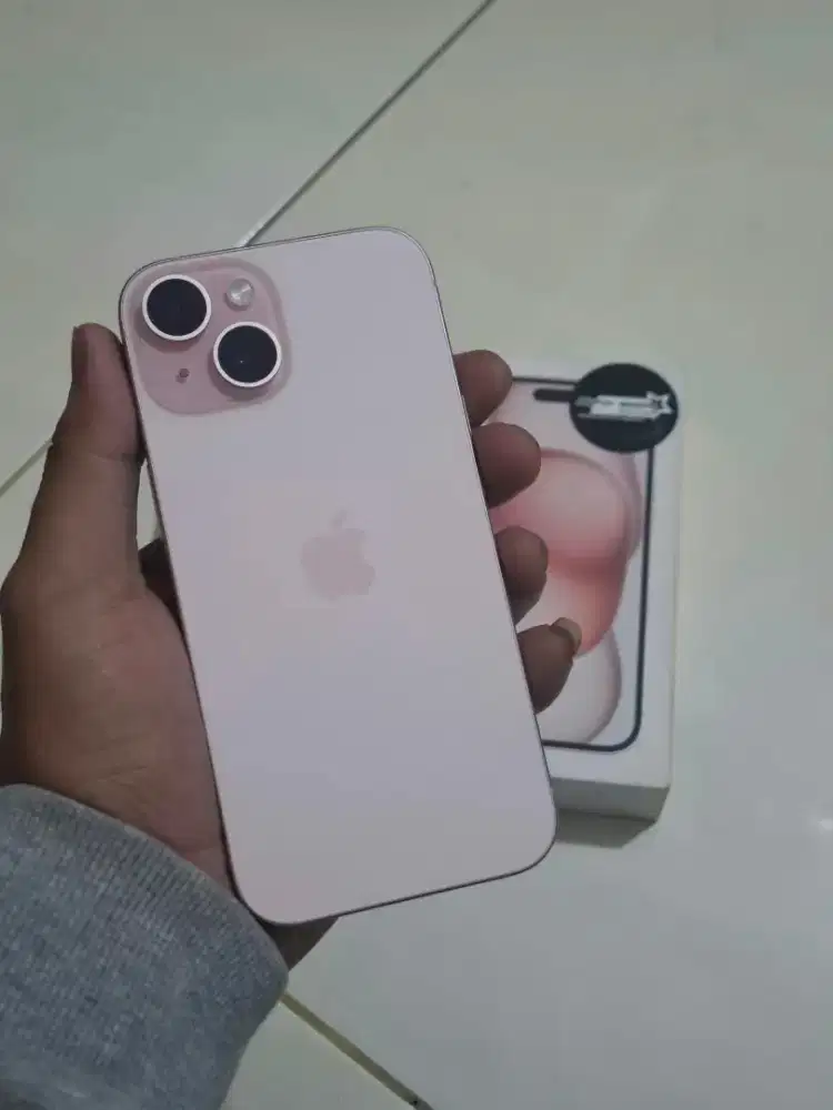 iPhone 15 basic 128Gb iBox