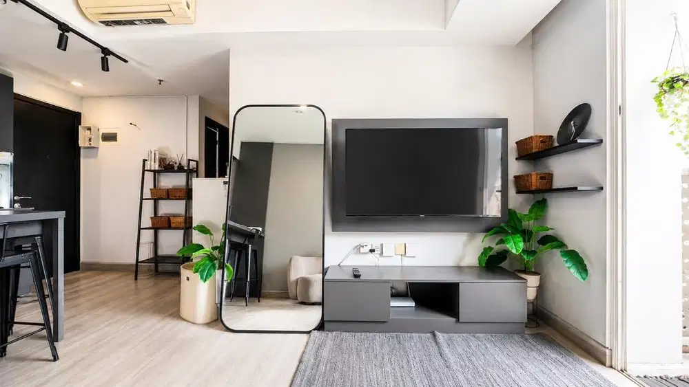 NEAR AIRPORT 2BR APARTMENT