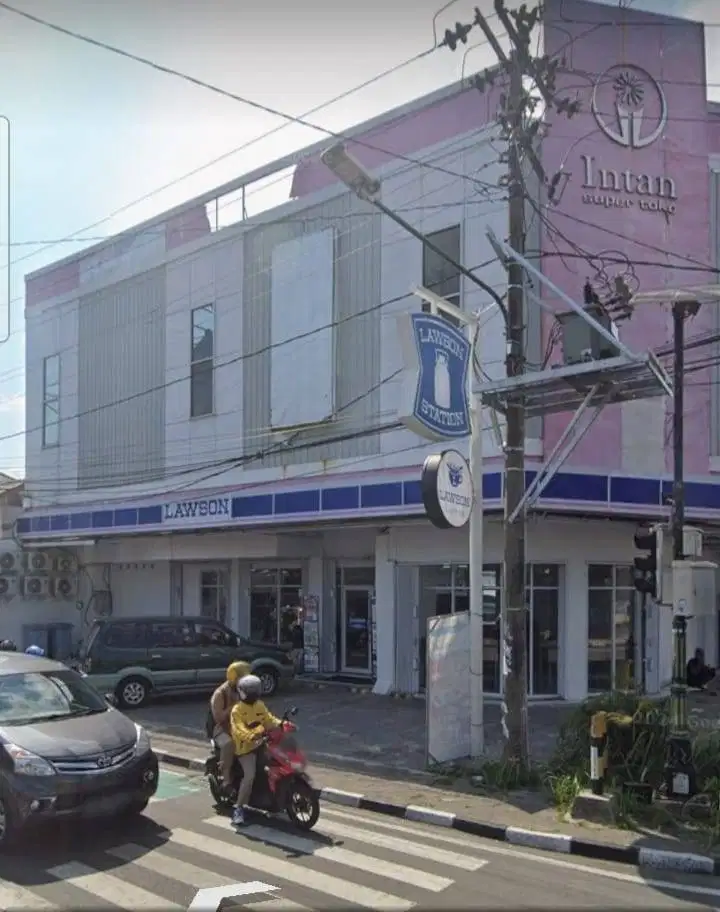 Disewakan Bangunan Atas Lawson Lantai 2 & 3 Dr Soetomo (Strategis)