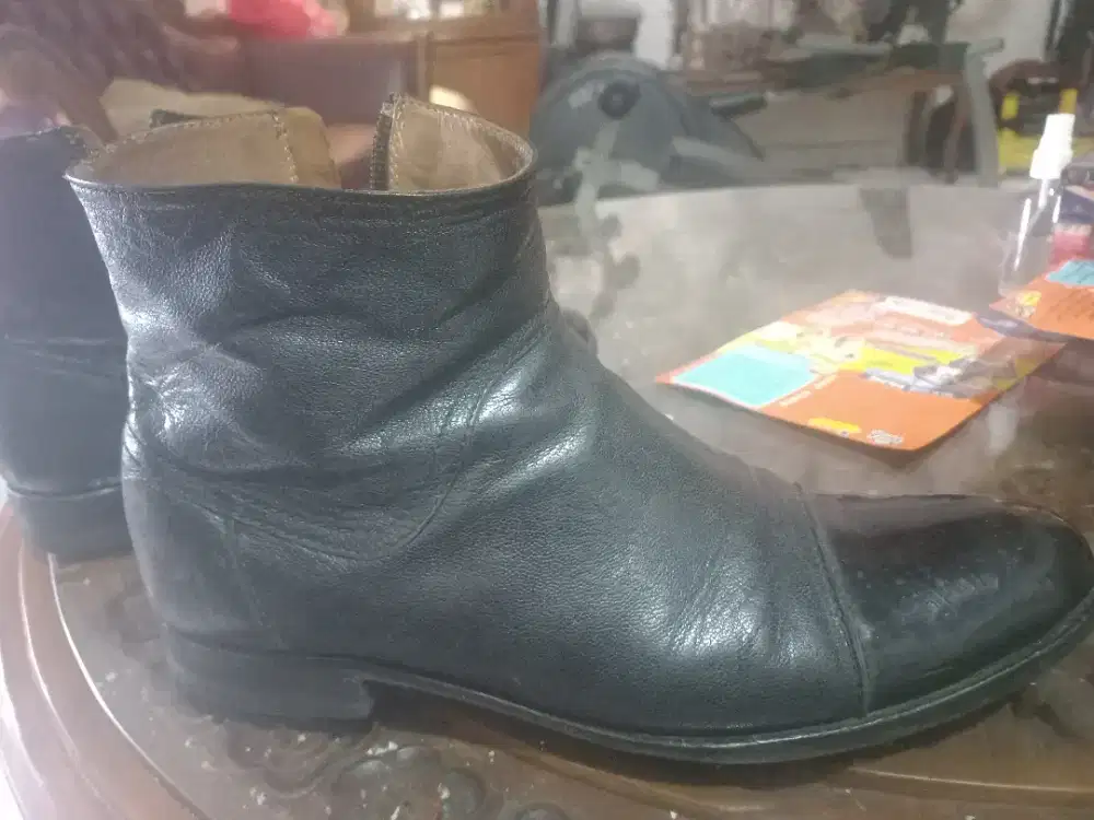Sepatu Mario Minardi