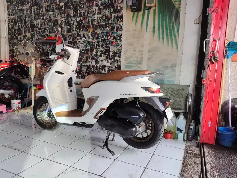 Stylo ABS 160 putih Deva motor