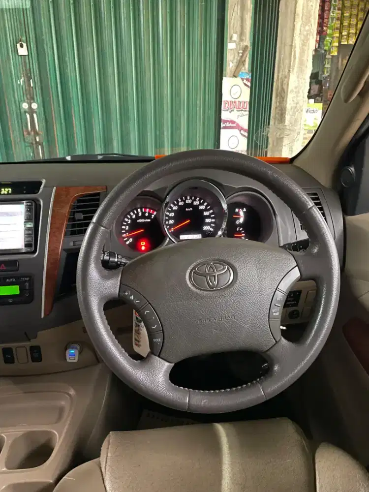 fortuner bensin G lux