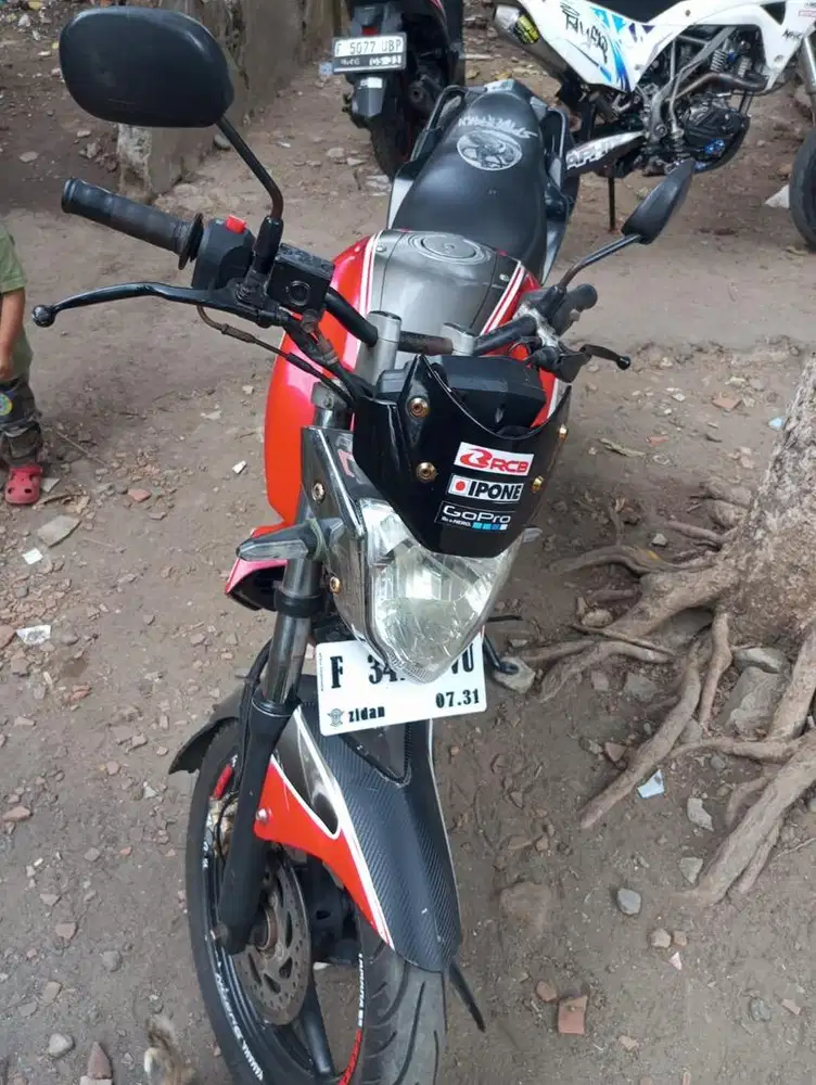 Byson Merah Orisinilan