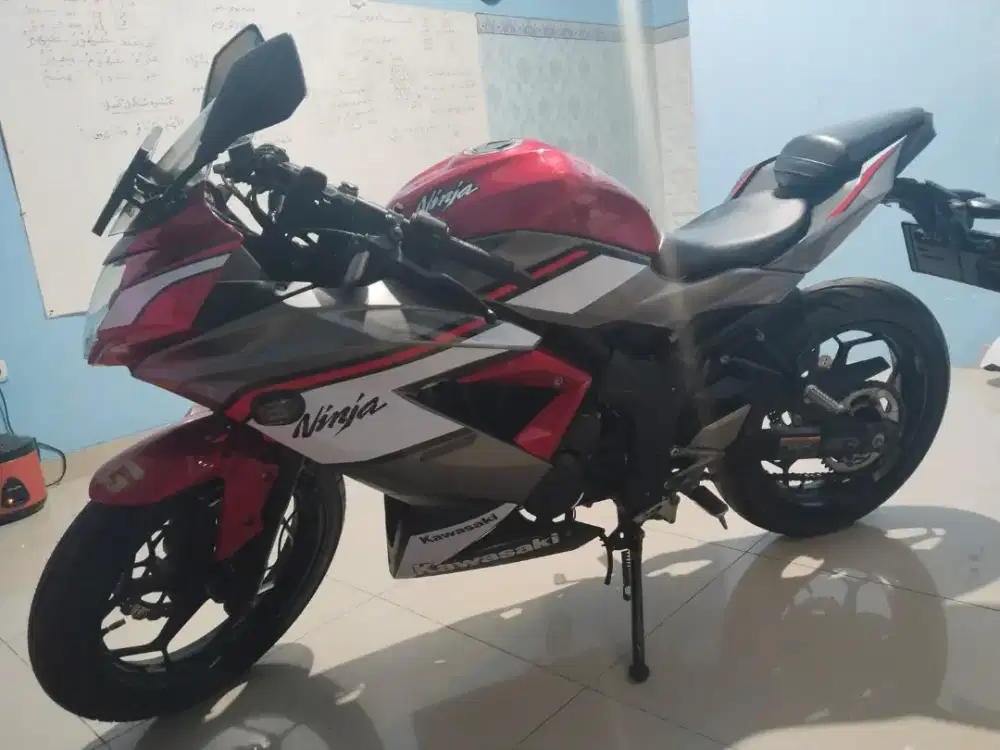 Ninja Kawasaki 250cc  mono 2018 lengkap