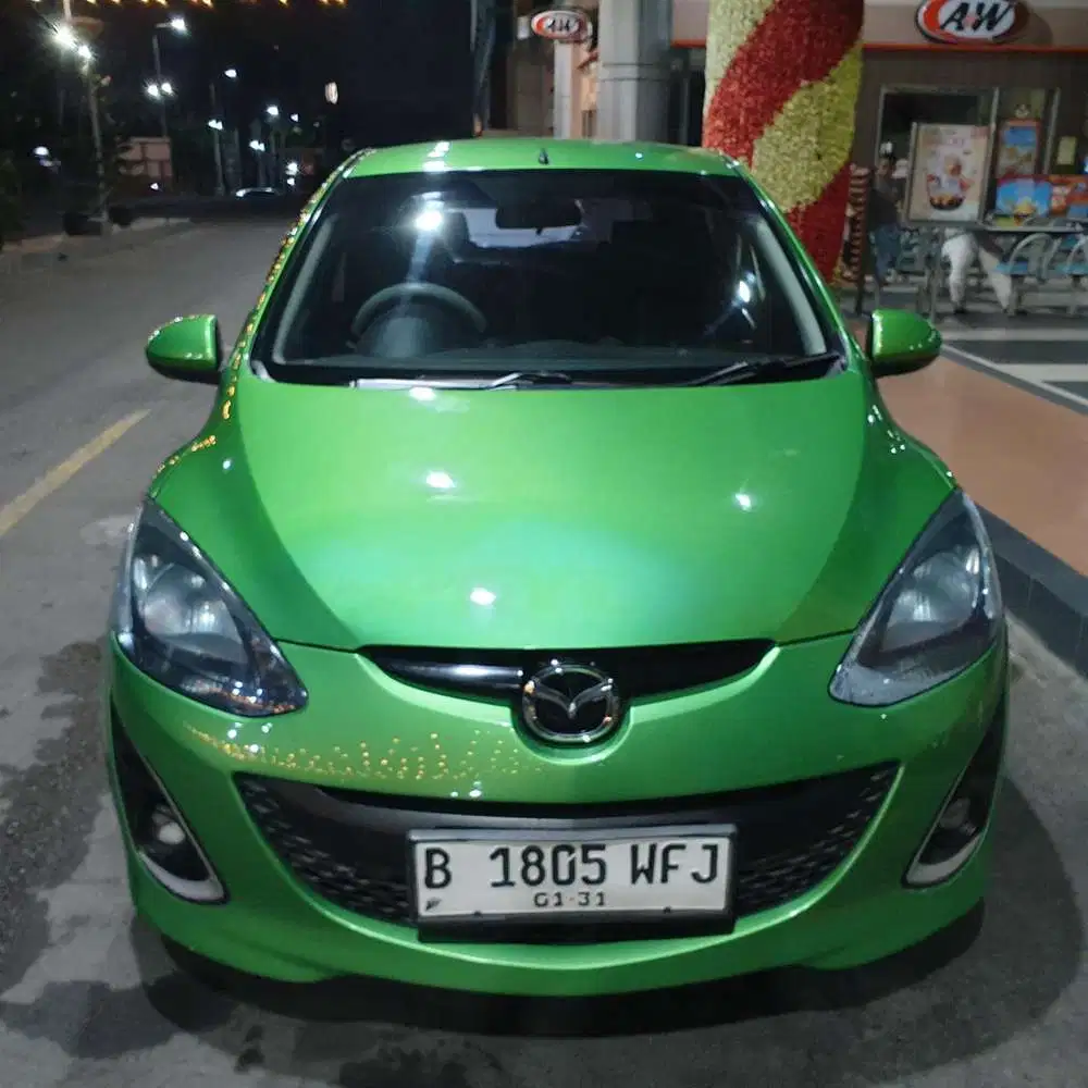 Mazda 2 R A/T 2010 Tangan 1 Pajak Panjang Low KM Bagus Sekali Dp Murah