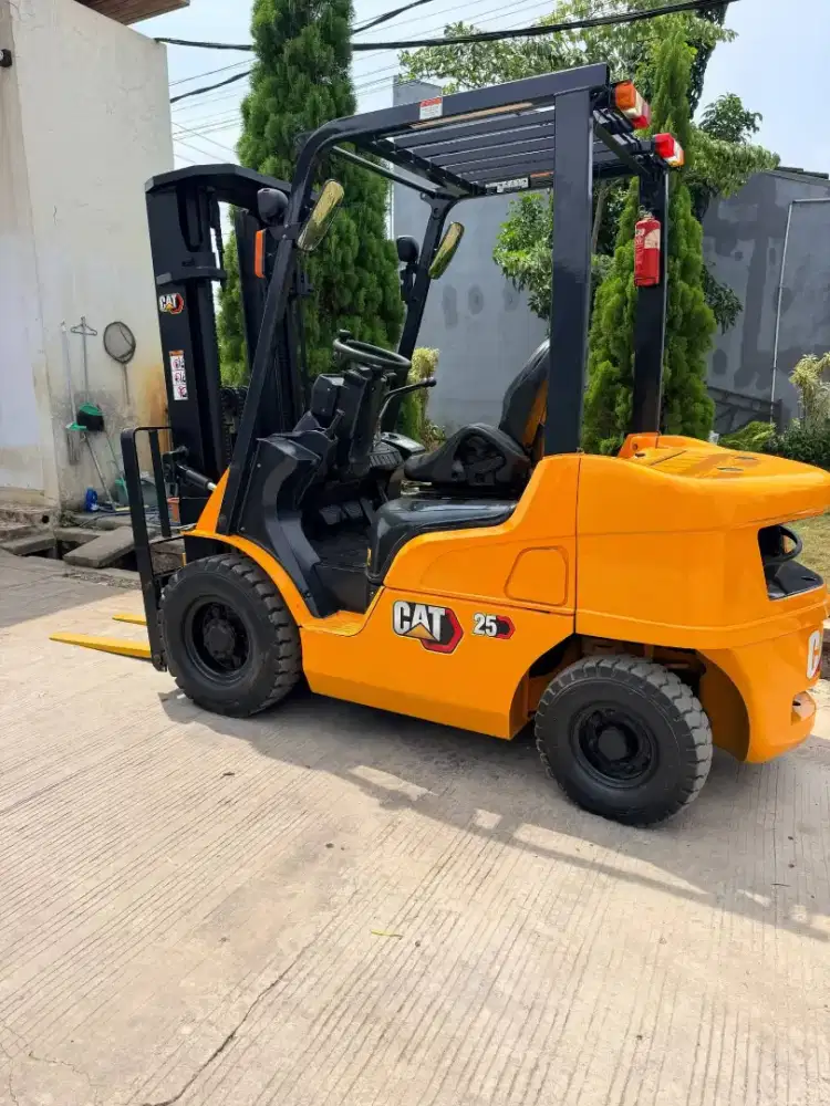 Forklift Caterpillar 2,5 Ton,Matic,Threelift 4,3 Meter,S4S,Tahun 2022