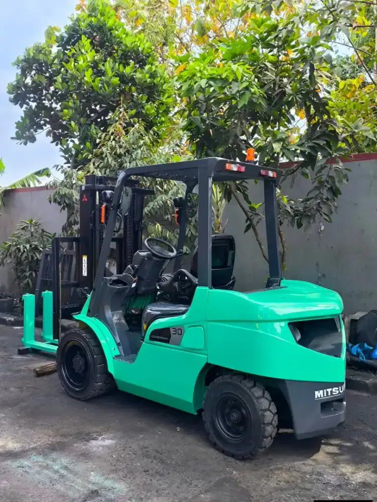 Forklift Mitsubishi 3 Ton,Matic,Tiang 3 Meter,Mesin S4S,Tahun 2019