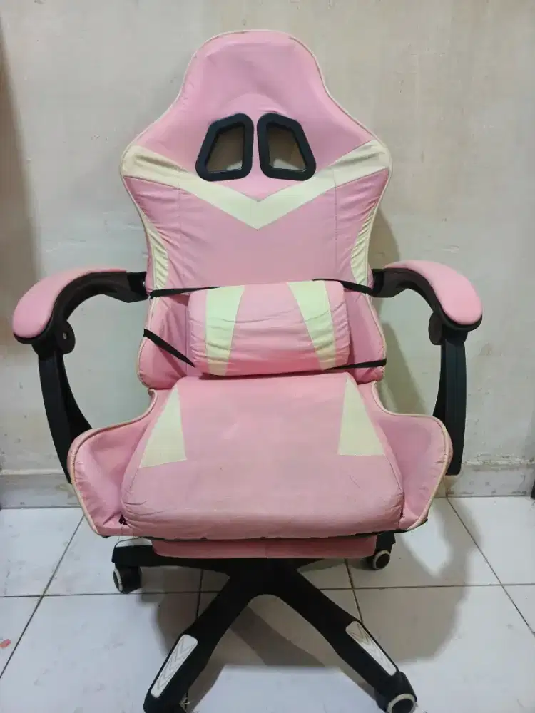 Kursi gaming second warna pink