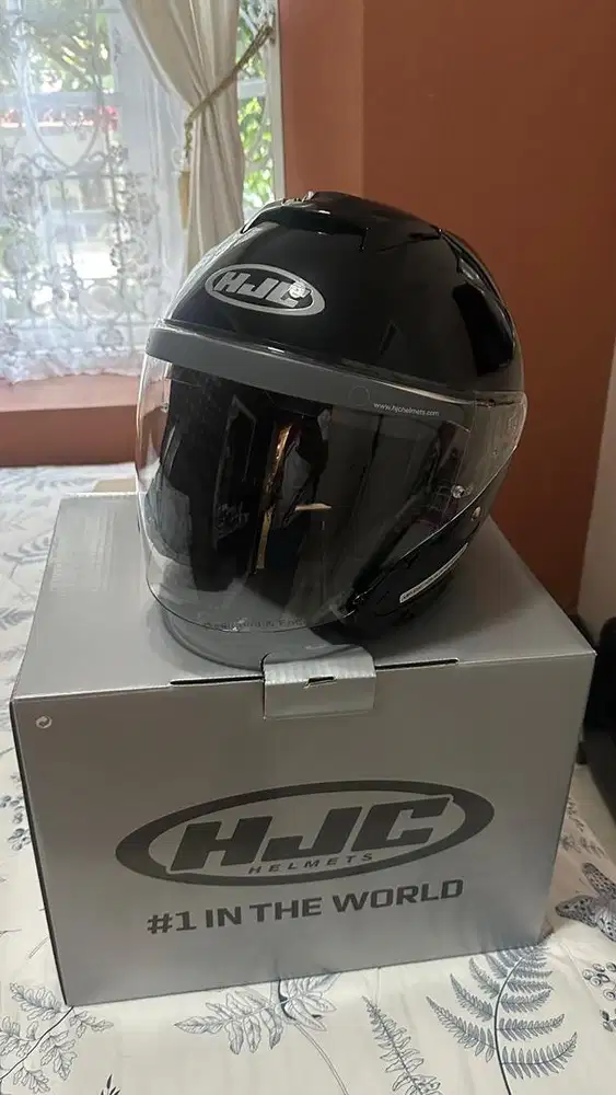 helm HJC i31 hitam glossy XL