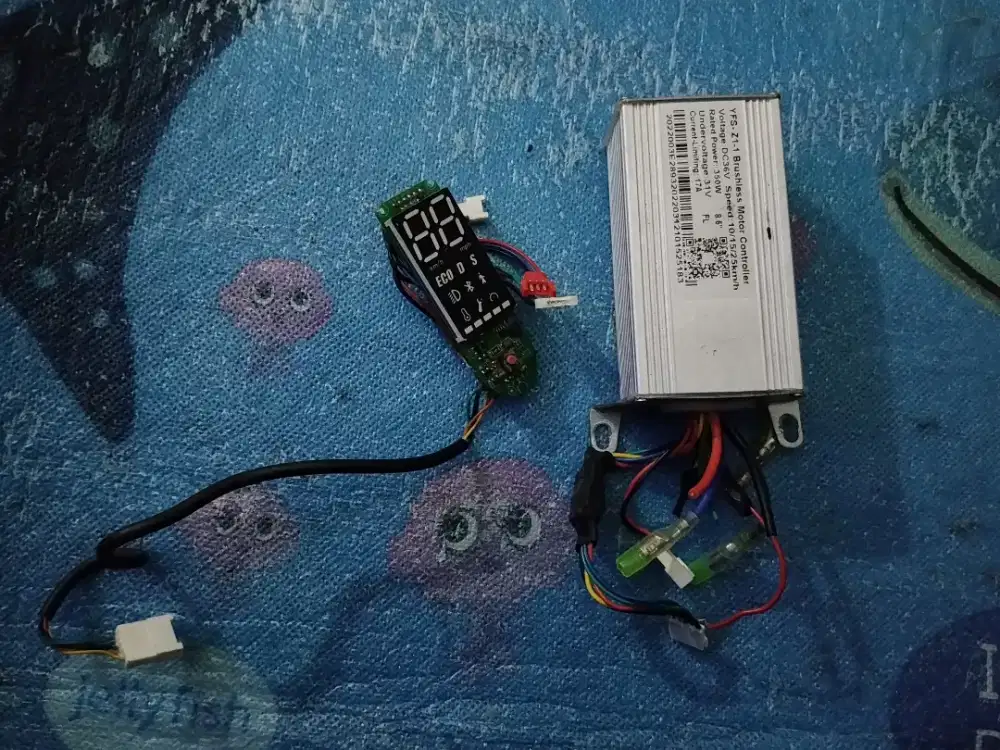 Display LCD dan controller normal