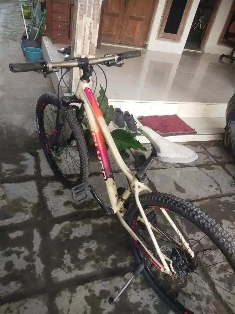 Sepeda polygon cleo 2.0