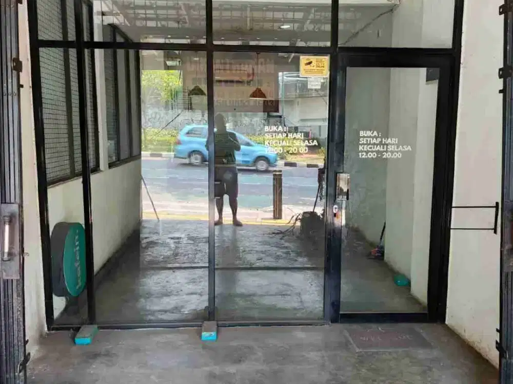 di kontrakan tempat usaha strategis di tebet