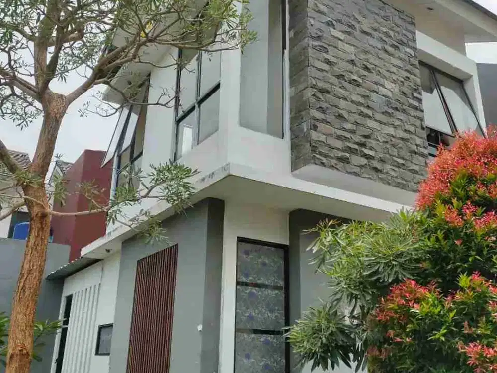 Di JUAL CEPAT  RUMAH BAGUS
CENDANA RESIDENCE SEMI FURNISHED TANGERANG SELATAN