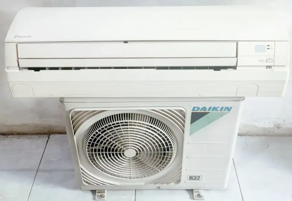 Jual ac Daikin  R 32. Lowatt  3/4pk600 wat 95% ori semu