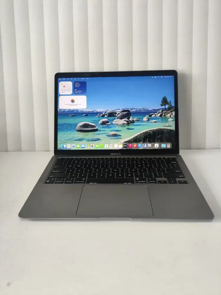 M1 2020 grey, apple M1, 8/128, mulus baterai sehat