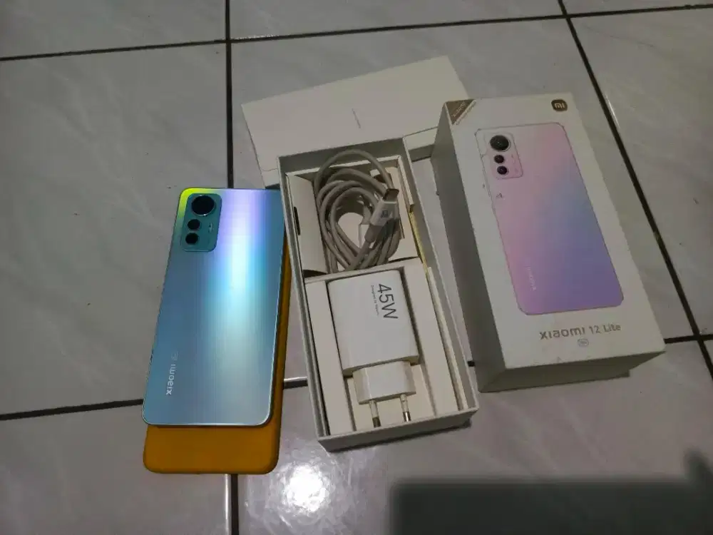 Xiaomi 12 lite 5G ram 8/256 GB second fullset ori