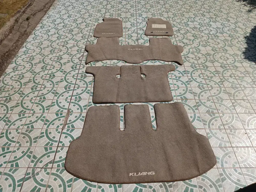 Karpet bludru grand innova 2013 up rare