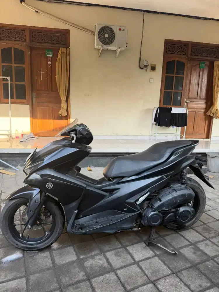 Yamaha Aerox 155 2018 Hitam Plat DK - Surat Lengkap, Pajak Panjang