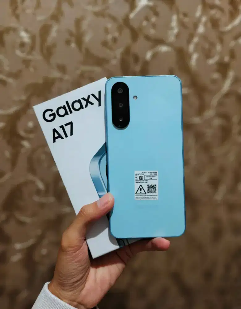 Samsung A17 4G 8+256 GB lengkap