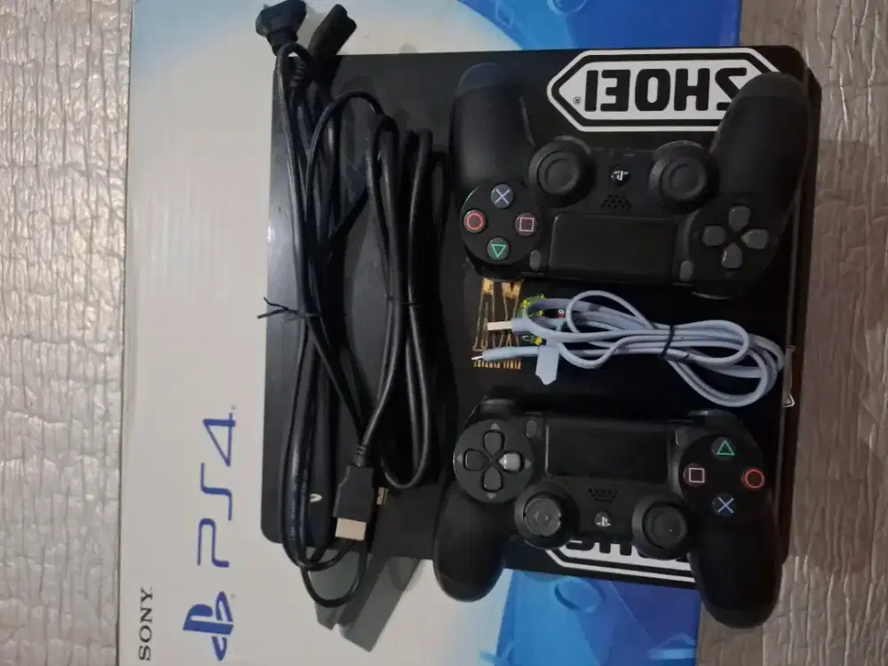 Ps 4 slim 1tb kondisi normal