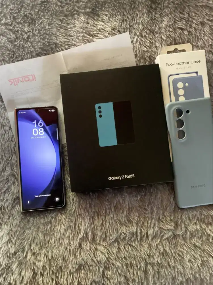 Samsung Galaxy Fold5 512Gb Garansi Agustus 2027 Like New