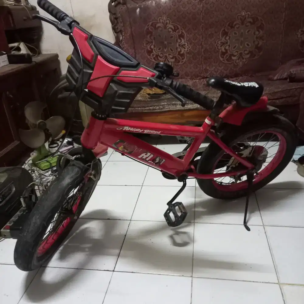 Di jual sepeda anak ukuran 18