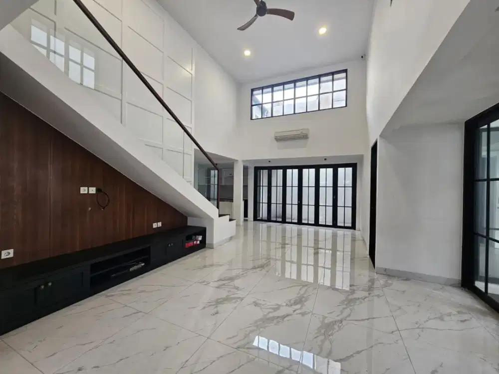 Dijual Rumah Hot Sale 2 Lantai Hadap Selatan Lokasi Strategis Dekat Lotte Mart Bintaro di Sektor 7 Bintaro Tangsel Lr 17873
