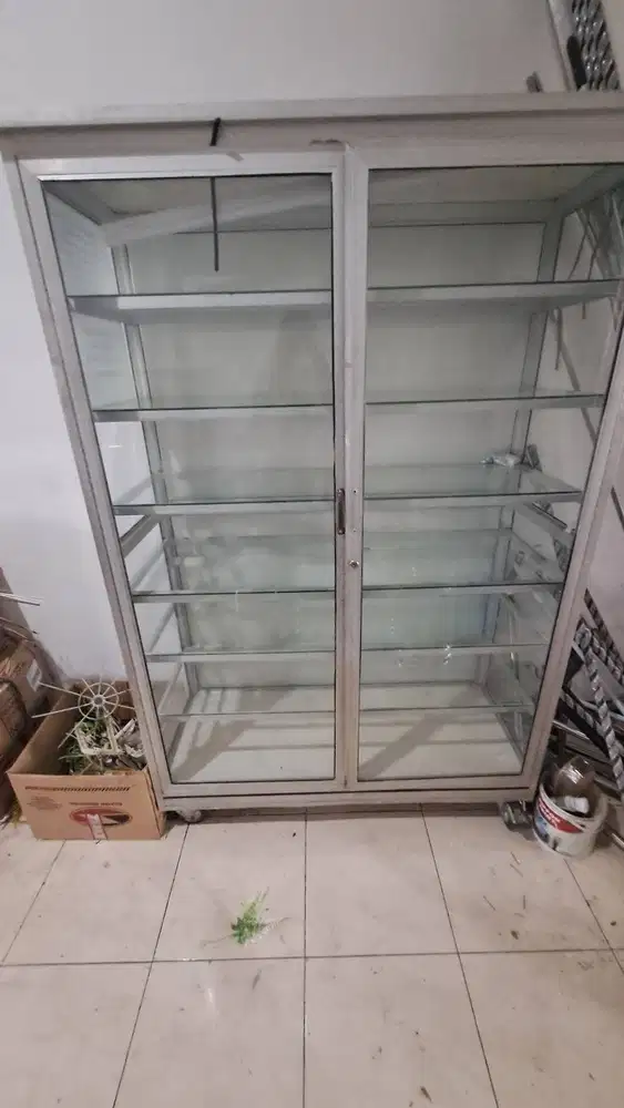 Steling Kaca/Etalase Kaca Aluminium