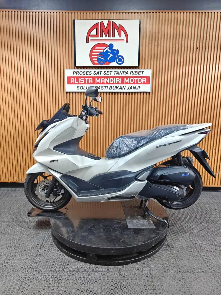 PCX 160 CBS GREESS BERKUALITAS BERGARANSI NEGO BISA COD BYR DIRUMAH.