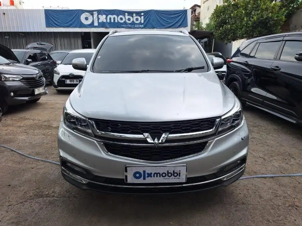 LOW DP Wuling Cortez 1.5 LT Lux Bensin-AT 2022 AJV