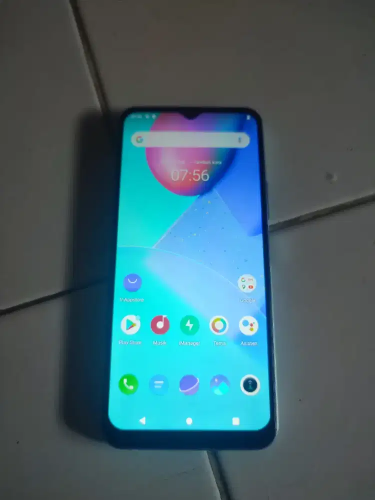 Dijual vivo Y20, ram 4/64, versi android 11, batangan