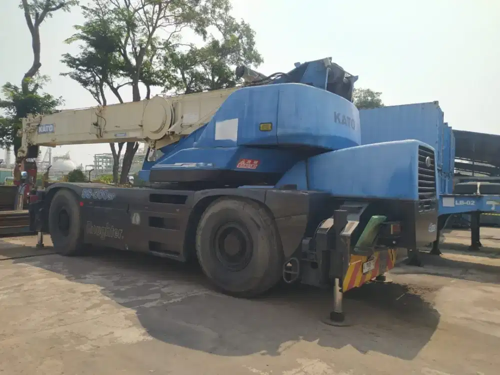 Raughterain crane kato SS500SP tahun 2000
