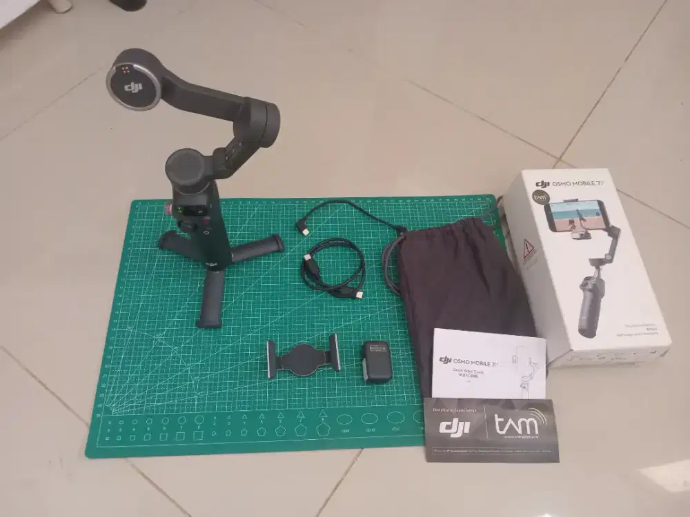 DJI osmo mobile 7p