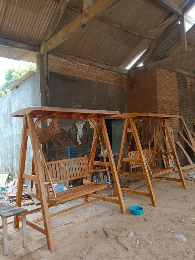 Kursi Ayunan kayu jati kuat kokoh