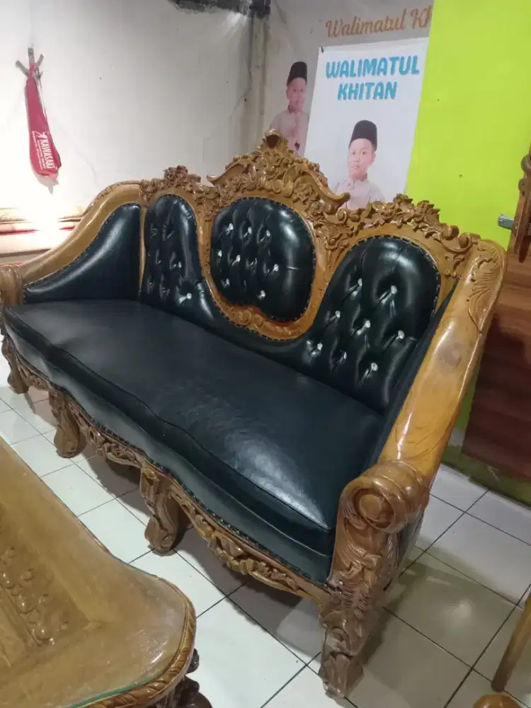 Kursi satu set ganesa